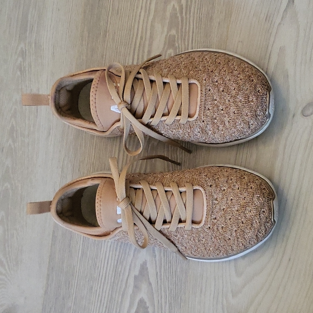 APL tennis shoes